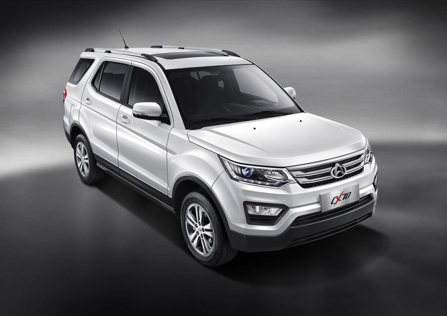 Changan CX70 2016 года  (фото 1 из 6)